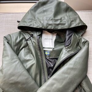 Stutterheim Mosebacke Winter Green Hooded Raincoat
